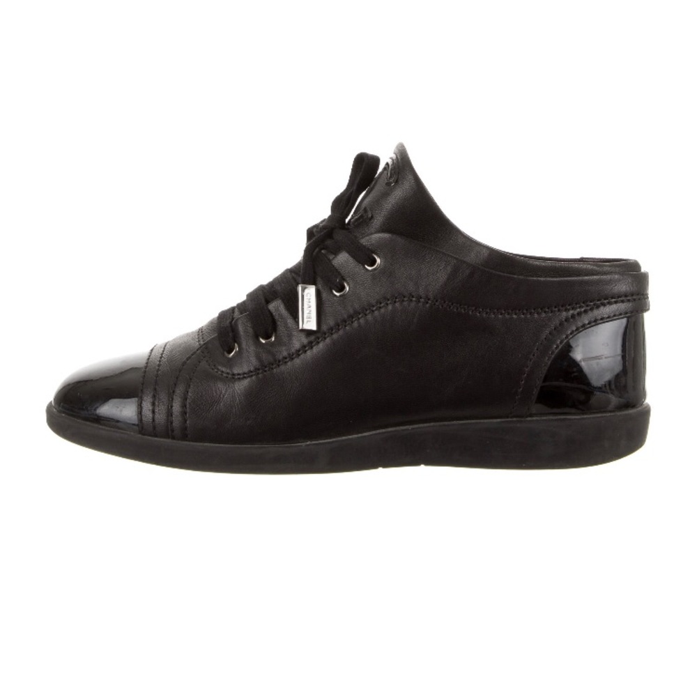 Chanel Leather Sneakers (DISCOUNTED!) - Picture 4 of 5